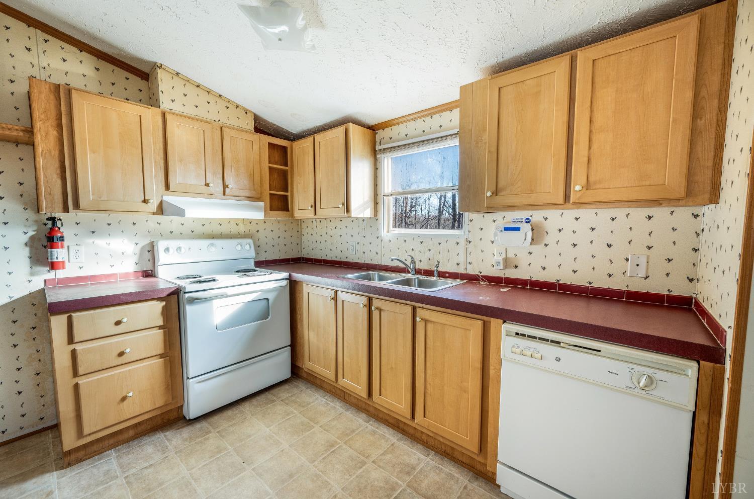 365 Harris Road Madison Heights, VA 24572 - Photo 10 of 33