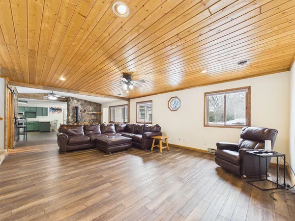 $750,000 | 2317-2345 19th Street, Rice Lake, WI 54868