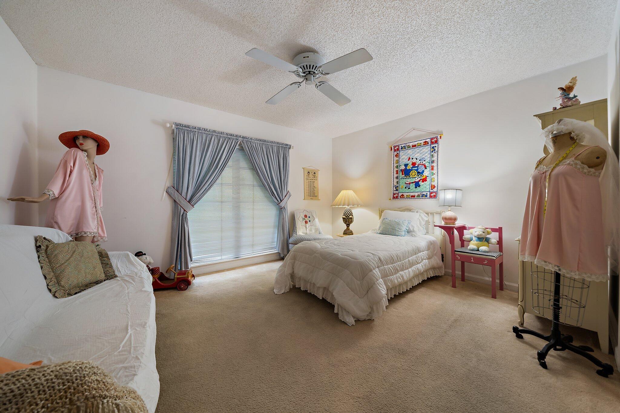 3235 Hyde Circle Boca Raton, FL 33434 - Photo 57 of 85 46