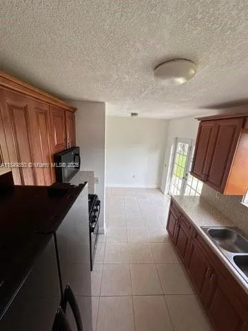 $4,000 | 585 Northwest 182nd Terrace, Miami Gardens, FL 33169