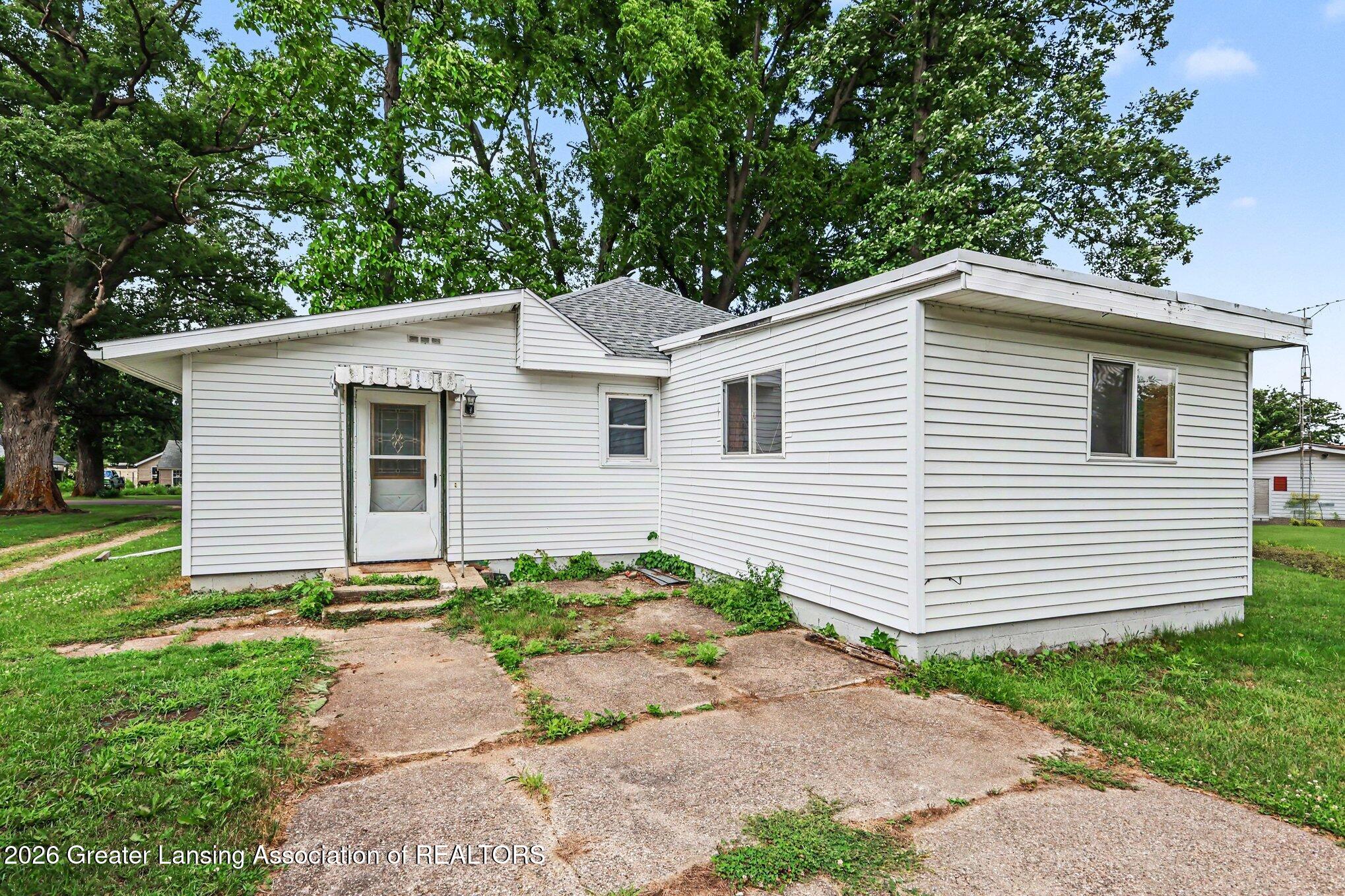 5645 Rossman Road Onondaga, MI 49264 - Photo 14 of 32 Back Door