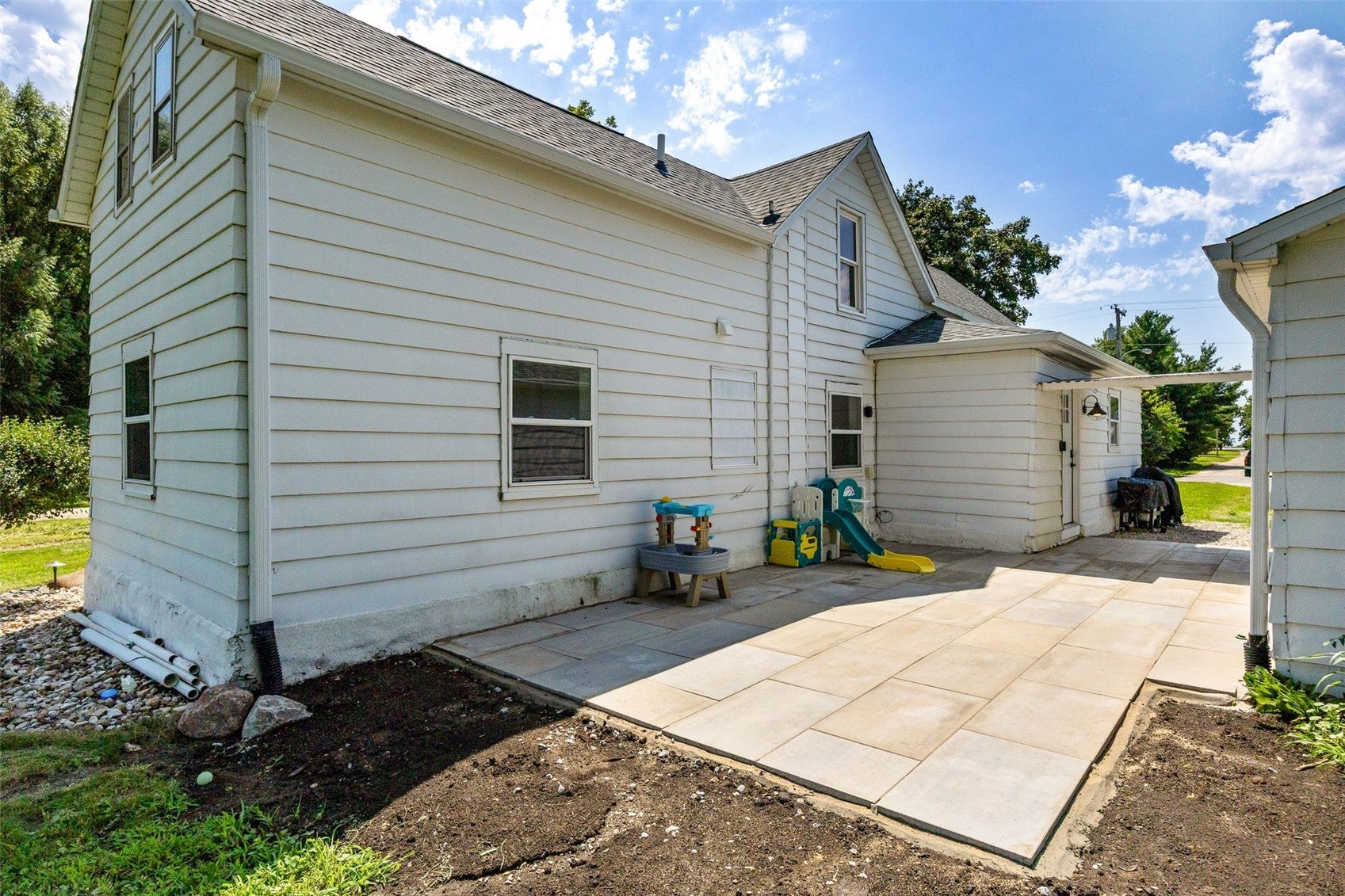 304 Maple Street Urbana, IA 52213 - Photo 22 of 36 Gallery Image 22