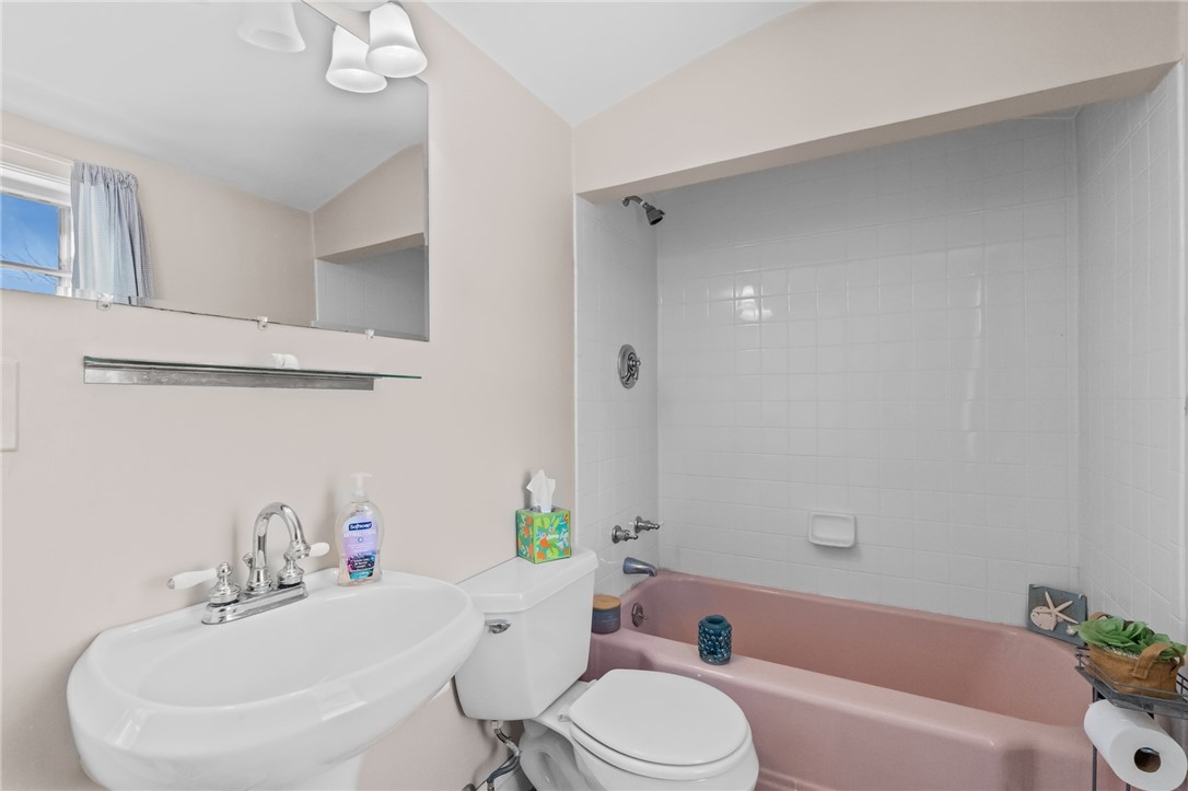 87 Kermit Street Woonsocket, RI 02895 - Photo 33 of 47