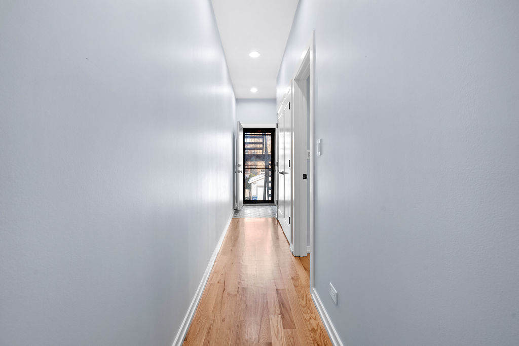 4337 South Berkeley Avenue, Unit 2 Chicago, IL 60653 - Photo 25 of 31