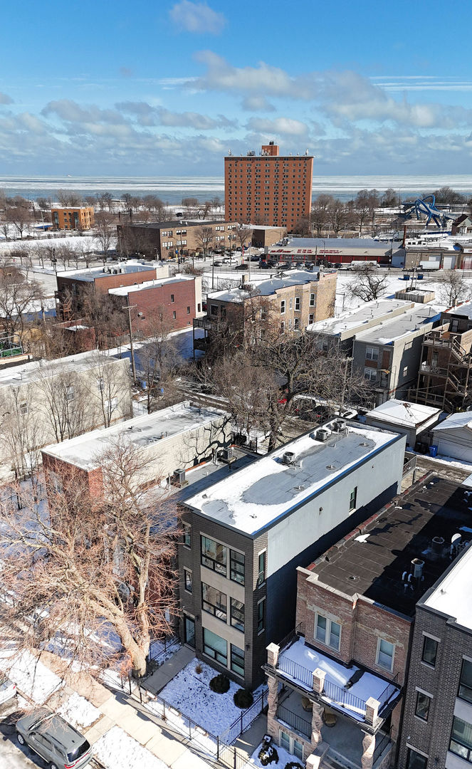 4337 South Berkeley Avenue, Unit 2 Chicago, IL 60653 - Photo 29 of 31