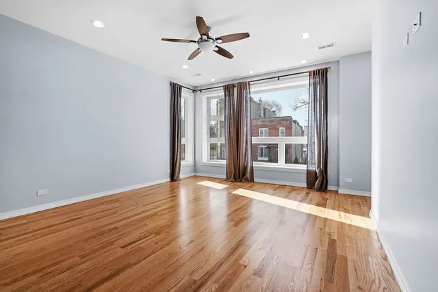 $315,000 | 4337 South Berkeley Avenue, Unit 2, Chicago, IL 60653