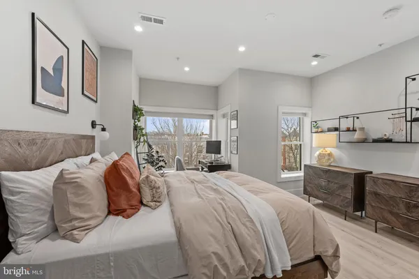 $949,000 | 1216 I Street Northeast, Unit A, Washington, DC 20002