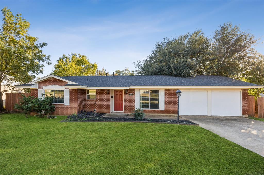 front view of house with a yard