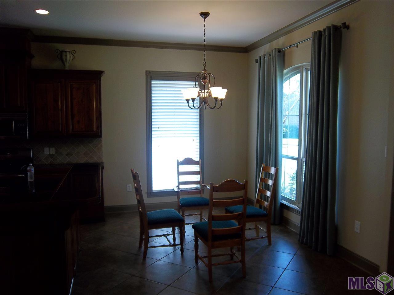 10419 Springtree Avenue Baton Rouge, LA 70810 - Photo 5 of 20 Gallery Image 5