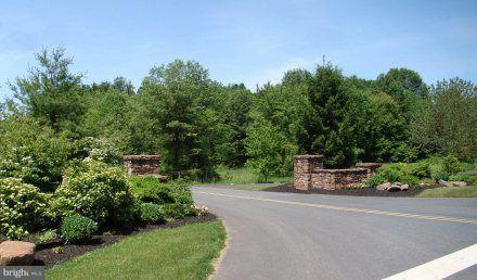 634 Quail Creek, Unit 3 Manheim, PA 17545 - Photo 2 of 11