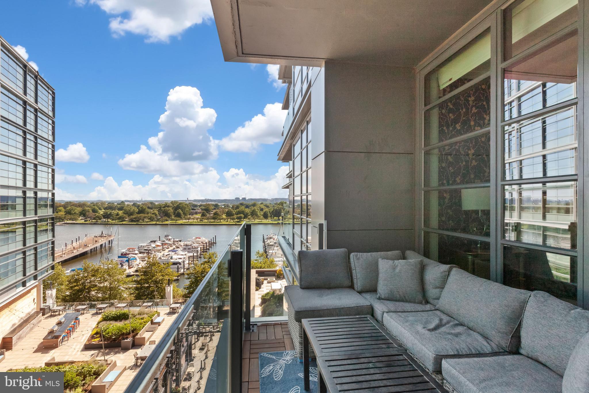 Views for days from unit 604