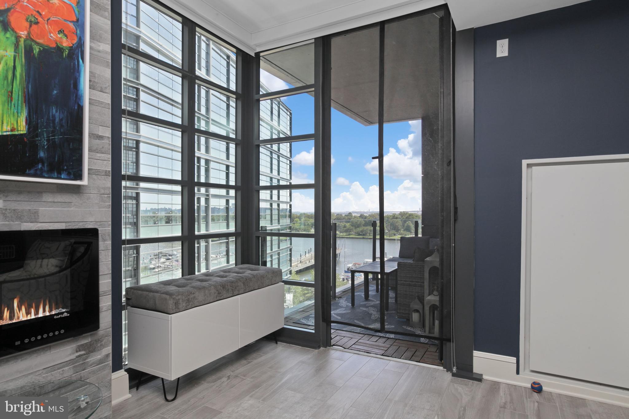 45 Sutton Square Southwest, Unit 604 Washington, DC 20024 - Photo 11 of 42 Corner windows with river views