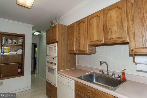 2086 Montevideo Road Hanover, MD 21076 - Photo 13 of 26 Kitchen