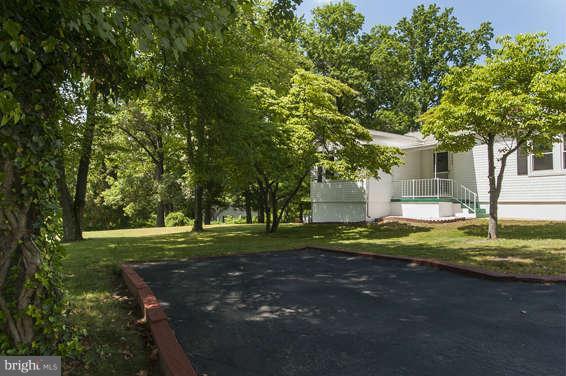 2086 Montevideo Road Hanover, MD 21076 - Photo 3 of 26 Exterior (General)