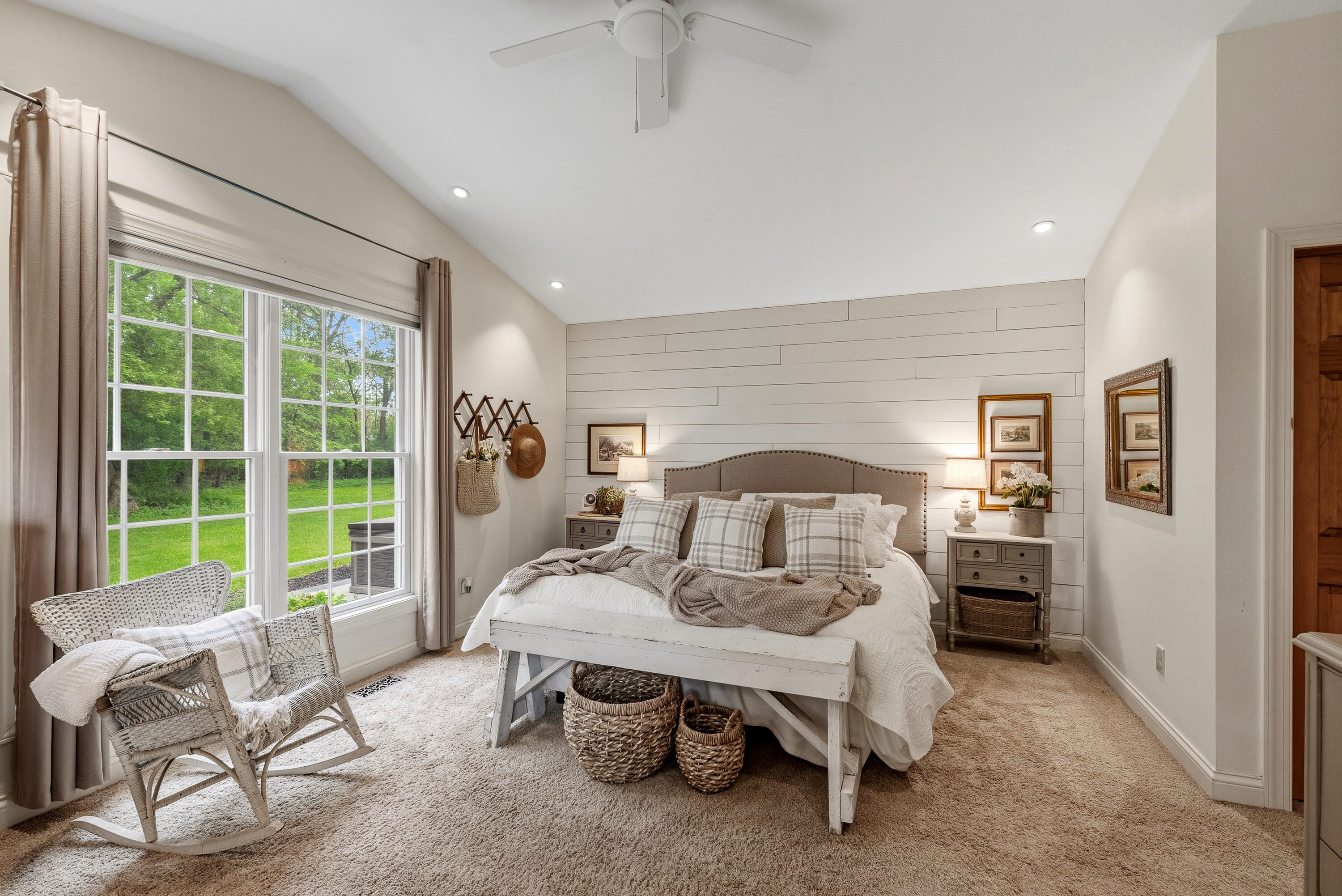 W377S5229 East Pretty Lake Road Ottawa, WI 53118 - Photo 26 of 68 Serene & Spacious Primary Bedroom
