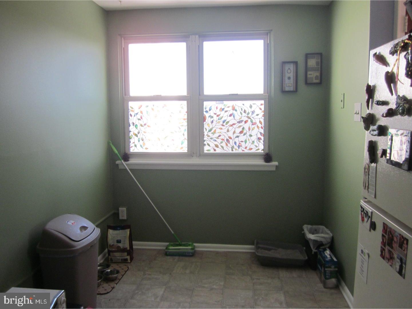 10834 Harrow Road Philadelphia, PA 19154 - Photo 3 of 15