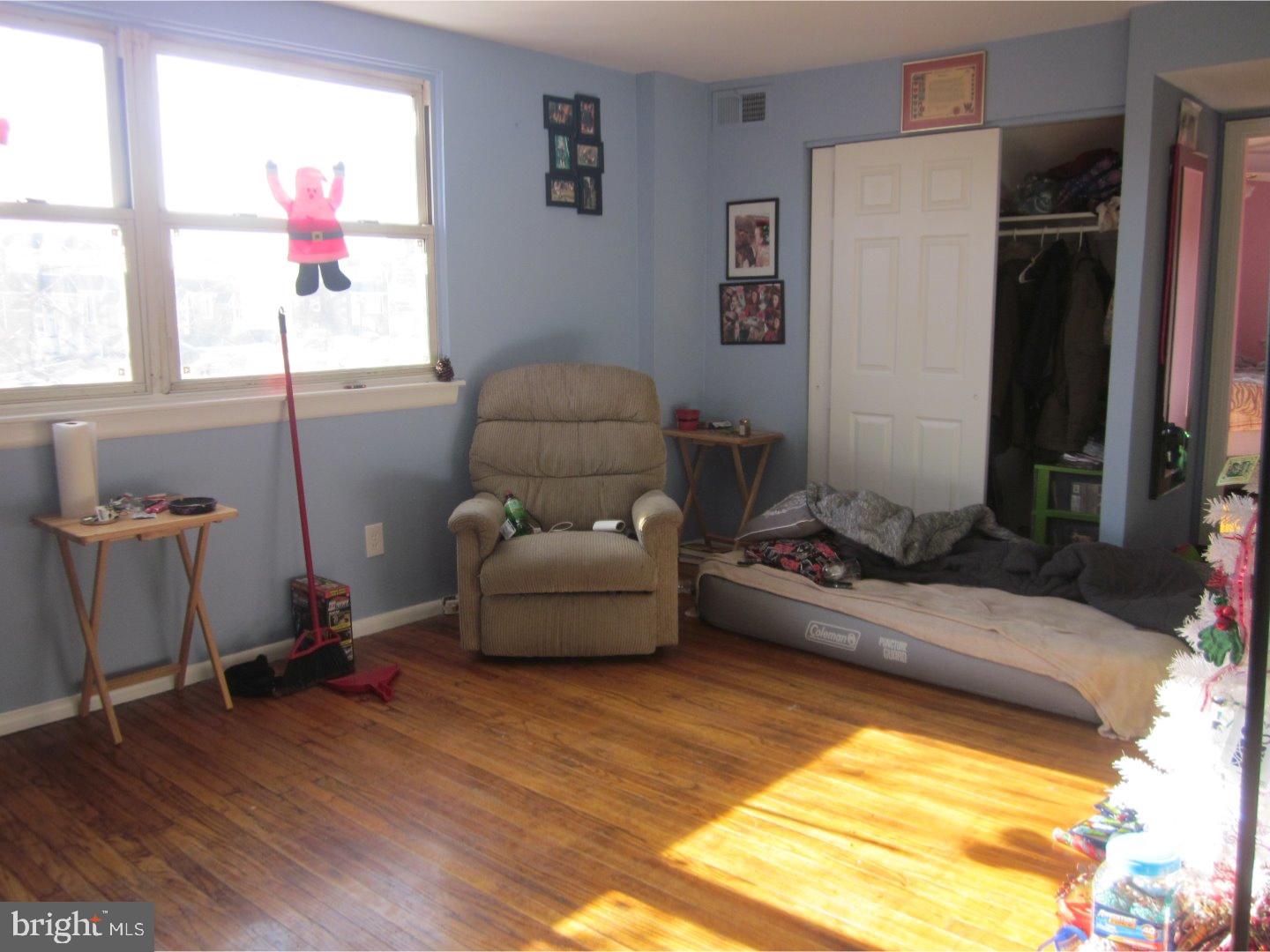 10834 Harrow Road Philadelphia, PA 19154 - Photo 4 of 15