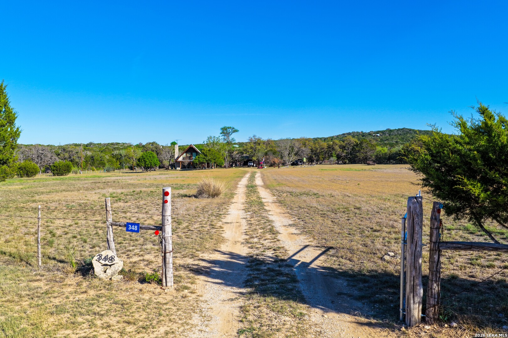 348 Rocky Road Pipe Creek, TX 78063 - Photo 7 of 41