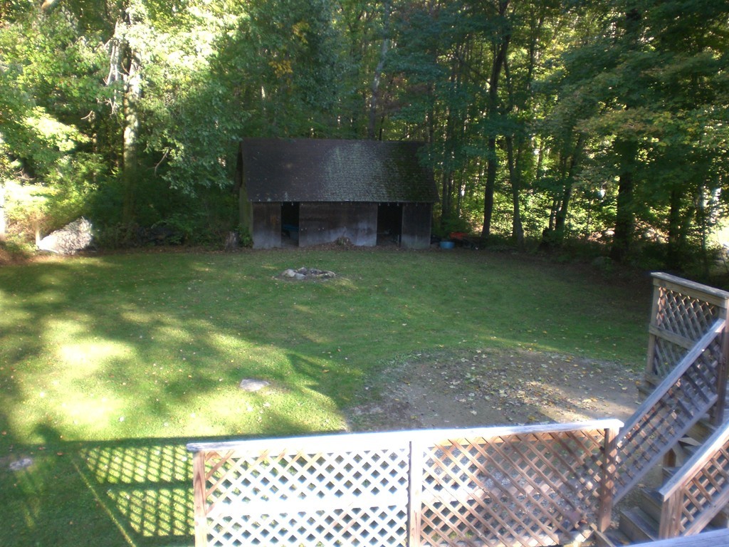 36 Whiting Road Oxford, MA 01540 - Photo 4 of 28