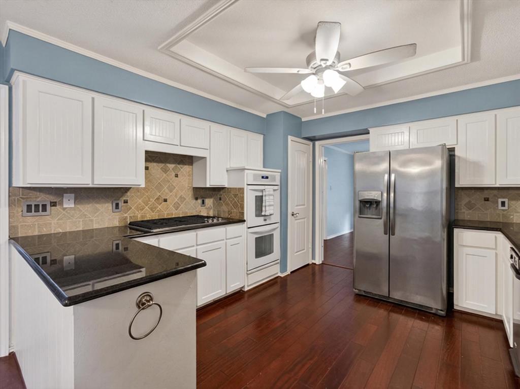 3209 Broken Arrow Road Denton, TX 76209 - Photo 22 of 39 Excludes Fridge