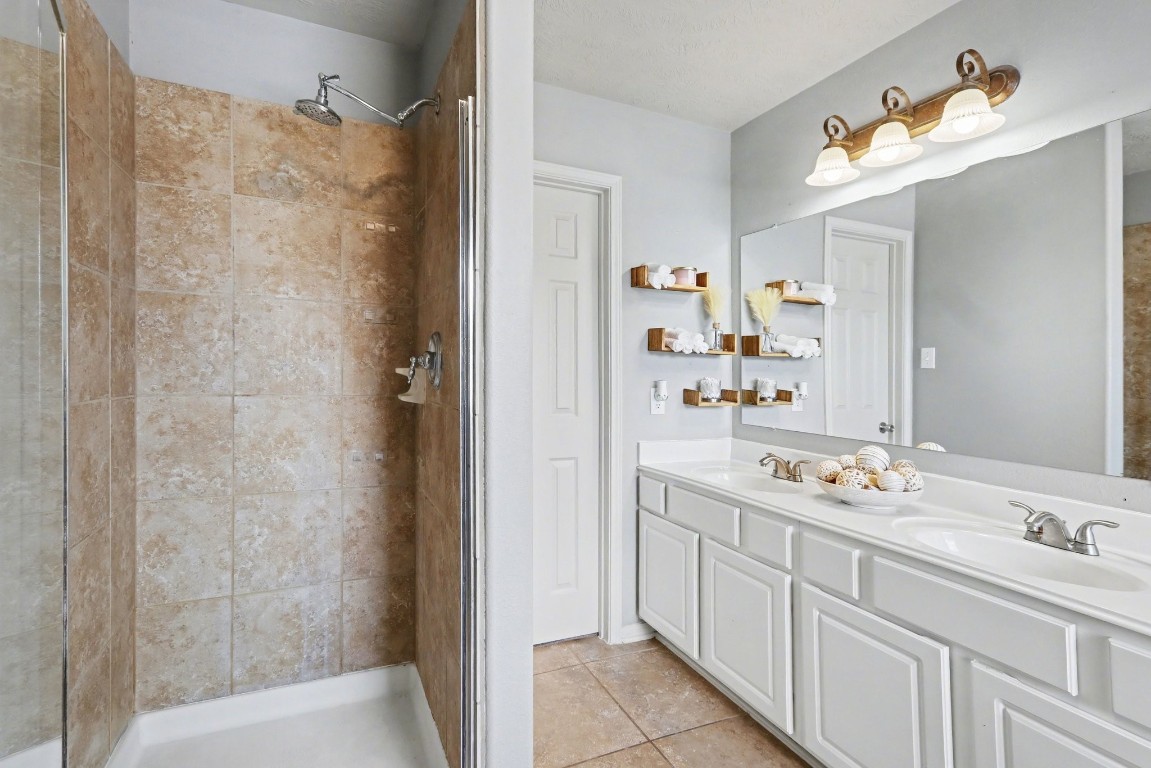 9719 Opal Rock Drive Rosharon, TX 77583 - Photo 21 of 31