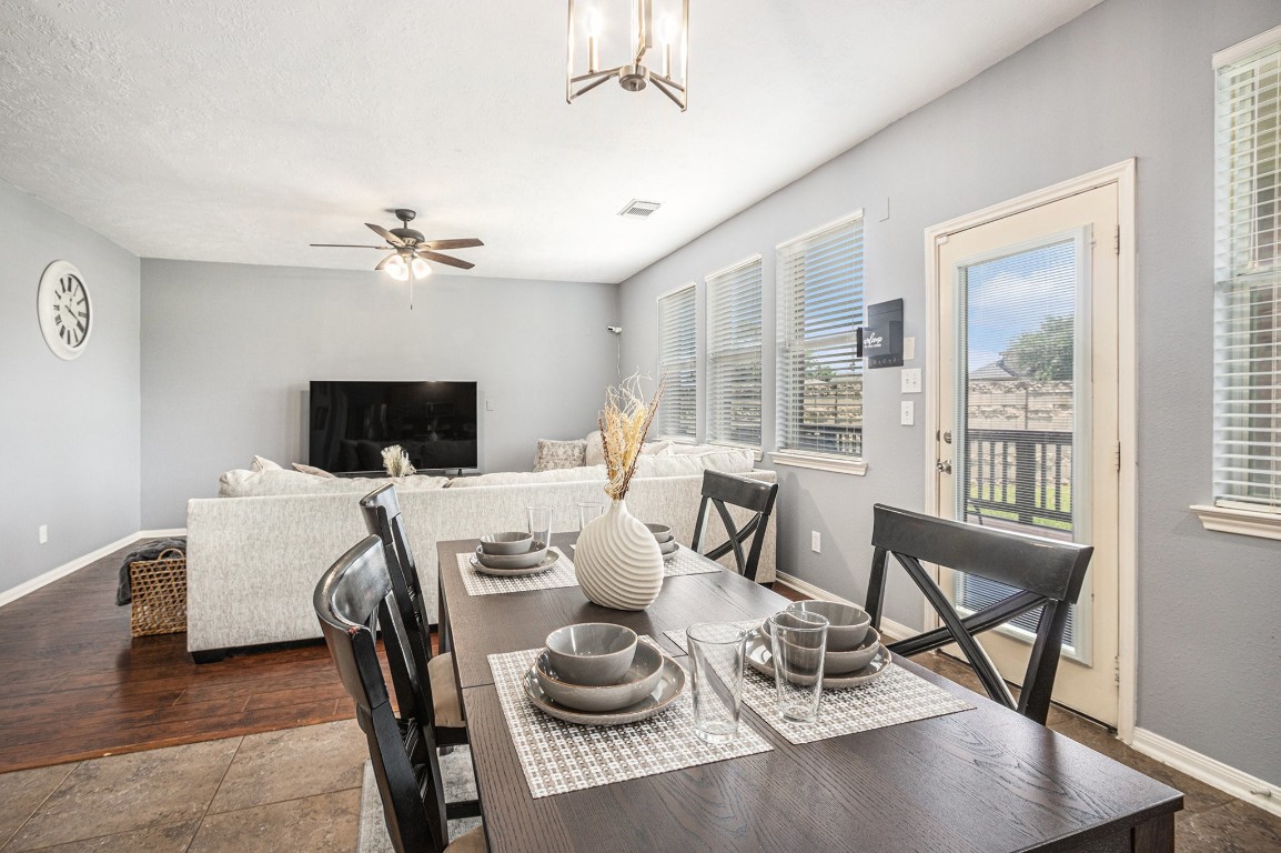 9719 Opal Rock Drive Rosharon, TX 77583 - Photo 10 of 31