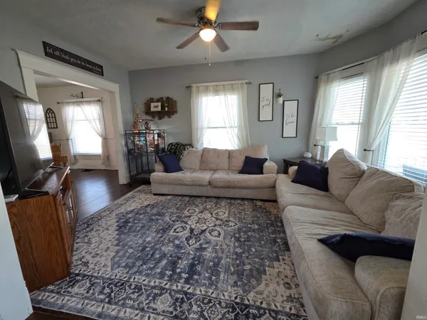 $164,900 | 829 North Michigan Street, Plymouth, IN 46563