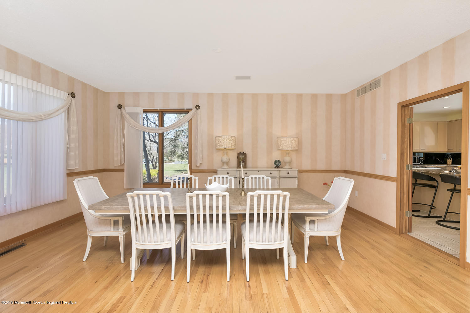 39 Rivers Edge Drive Colts Neck, NJ 07722 - Photo 13 of 45 39 Rivers Edge Dr Colts Neck-large-008-2
