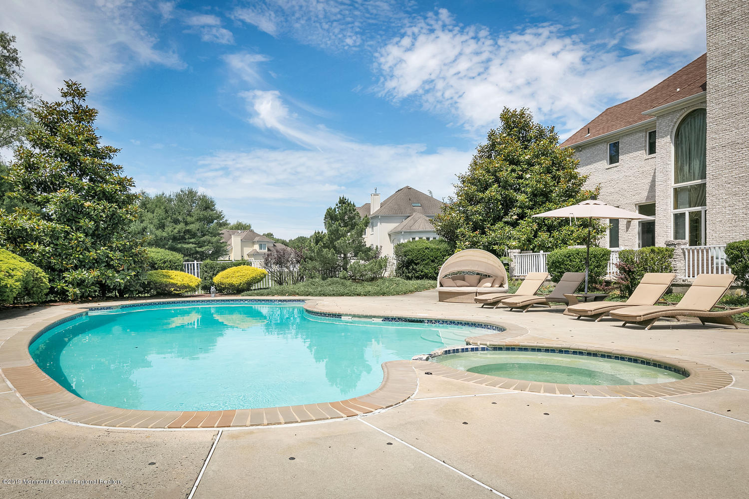 39 Rivers Edge Drive Colts Neck, NJ 07722 - Photo 3 of 45 39 Rivers Edge Dr Colts Neck-large-038-0