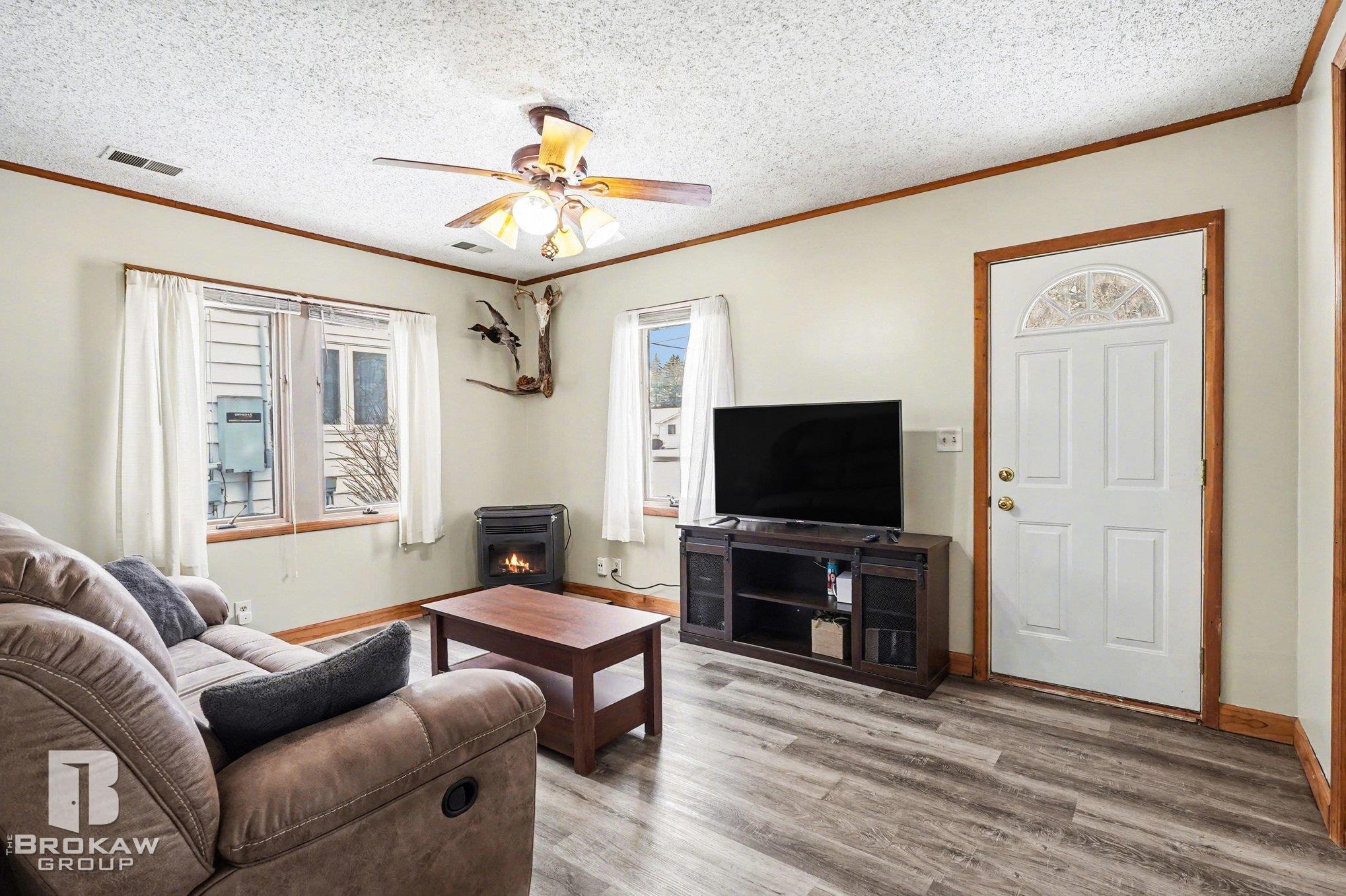 1084 Midland Road Bay City, MI 48706 - Photo 12 of 17 Gallery Image 12