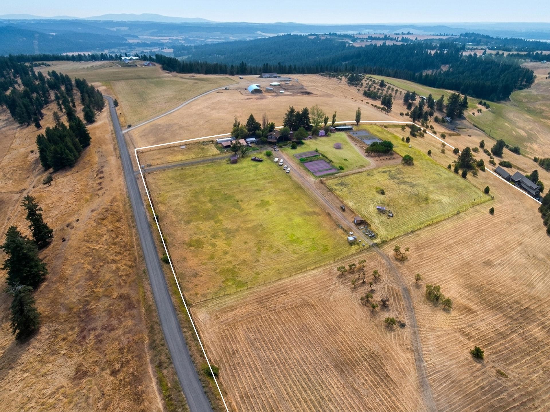 11726 East Day Mt Spokane Road Mead, WA 99021 - Photo 4 of 27 Gallery Image 4