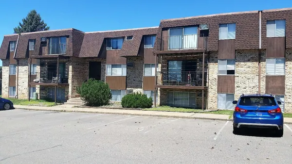 $985 | 415 South Wasson Lane, Unit 202, River Falls, WI 54022