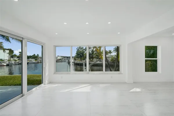 $4,800 | 1960 Southeast 5th Court, Pompano Beach, FL 33060