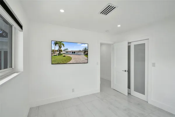 $4,800 | 1960 Southeast 5th Court, Pompano Beach, FL 33060