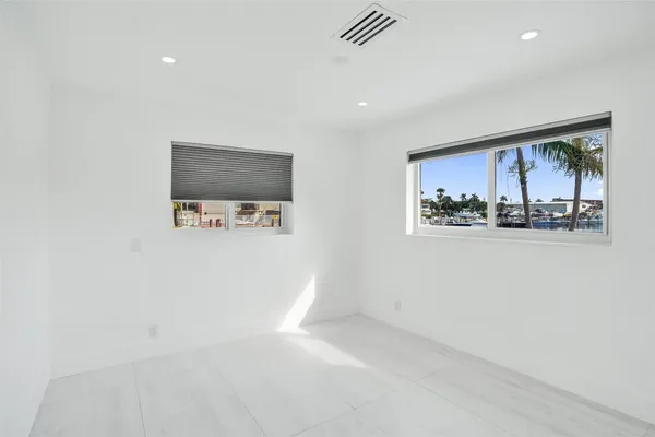 $4,800 | 1960 Southeast 5th Court, Pompano Beach, FL 33060