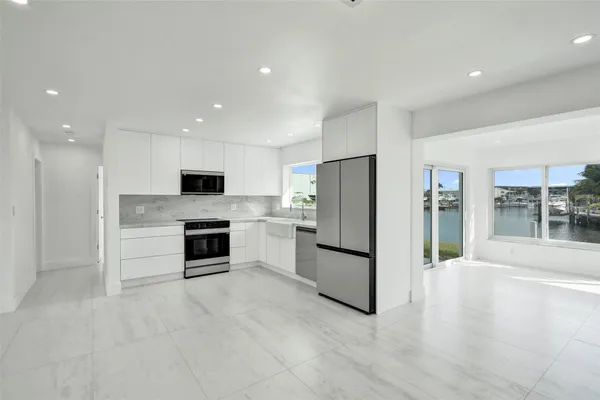 $4,800 | 1960 Southeast 5th Court, Pompano Beach, FL 33060