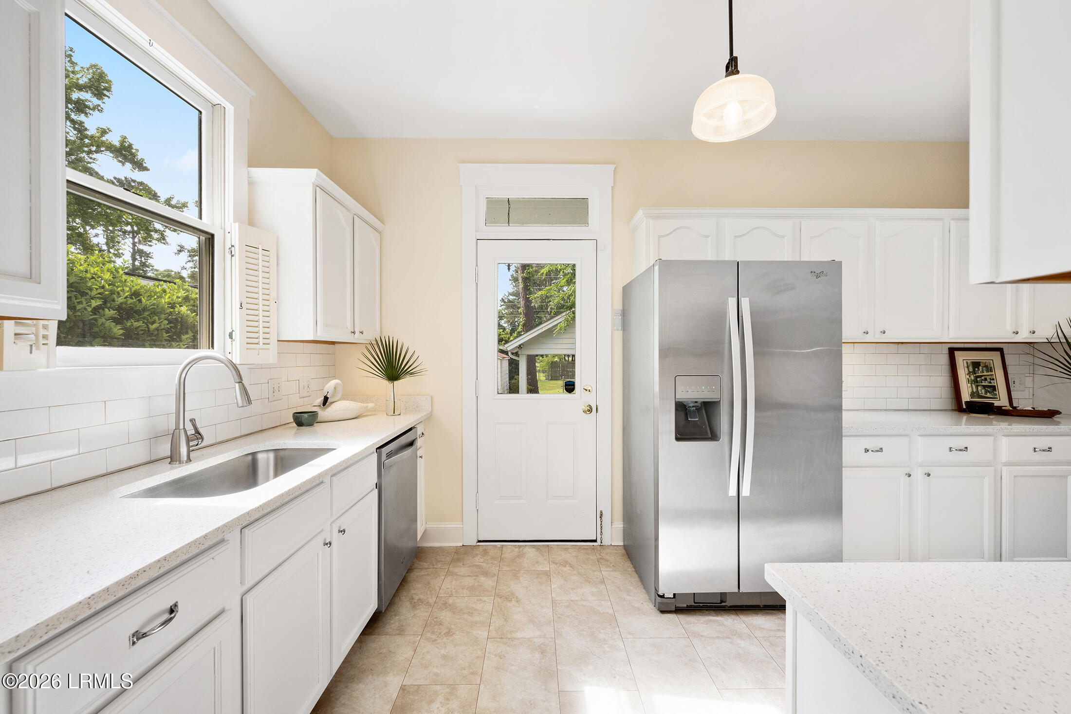 2668 Broad Street Beaufort, SC 29902 - Photo 11 of 21 kitchen2