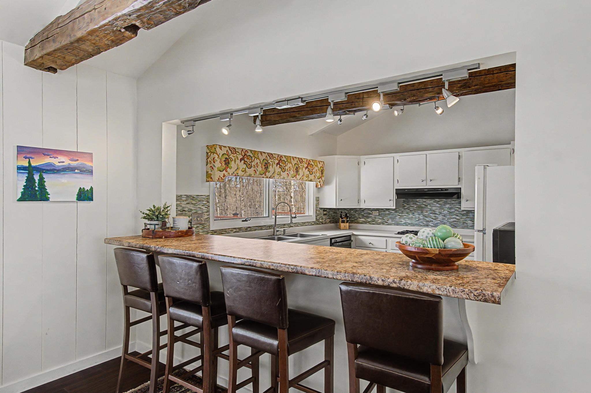 221 Brush Hill Road Stowe, VT 05672 - Photo 10 of 40