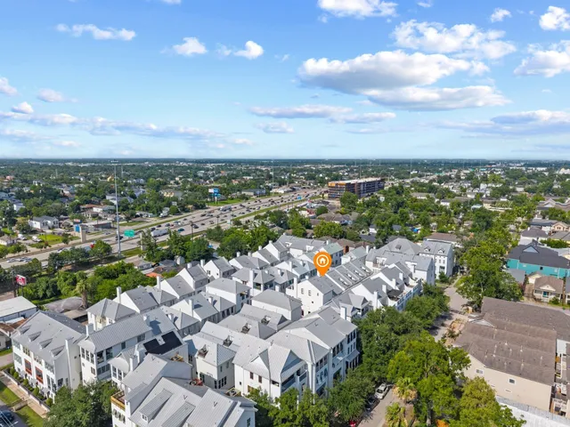 $3,250 | 249 East 27th Street, Houston, TX 77008