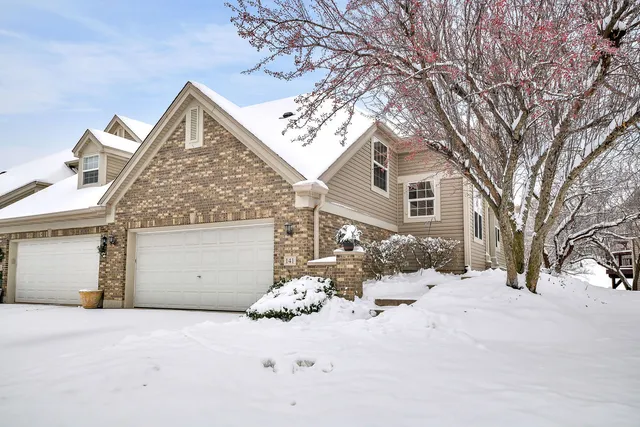 $369,000 | 141 River Mist Drive, Oswego, IL 60543