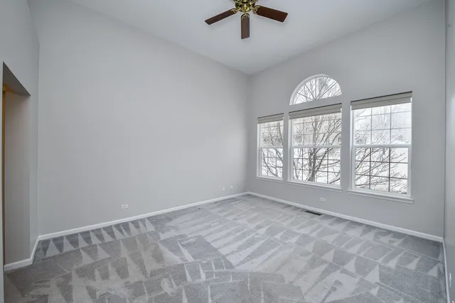 $369,000 | 141 River Mist Drive, Oswego, IL 60543