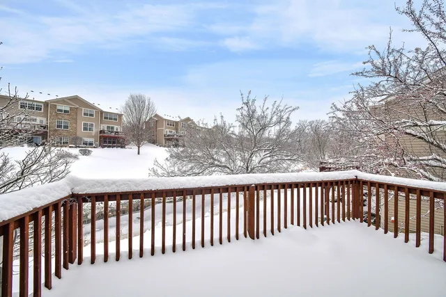 $369,000 | 141 River Mist Drive, Oswego, IL 60543