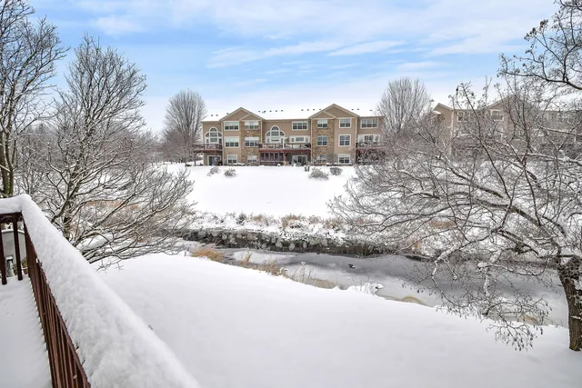$369,000 | 141 River Mist Drive, Oswego, IL 60543