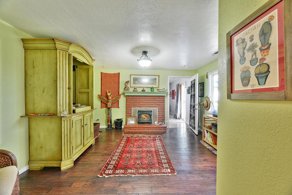 4670 Winnetka Road White City, OR 97503 - Photo 15 of 36 9