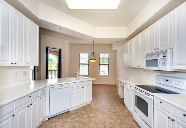 $2,300 | 97 Vivante Boulevard, Unit 304, Punta Gorda, FL 33950