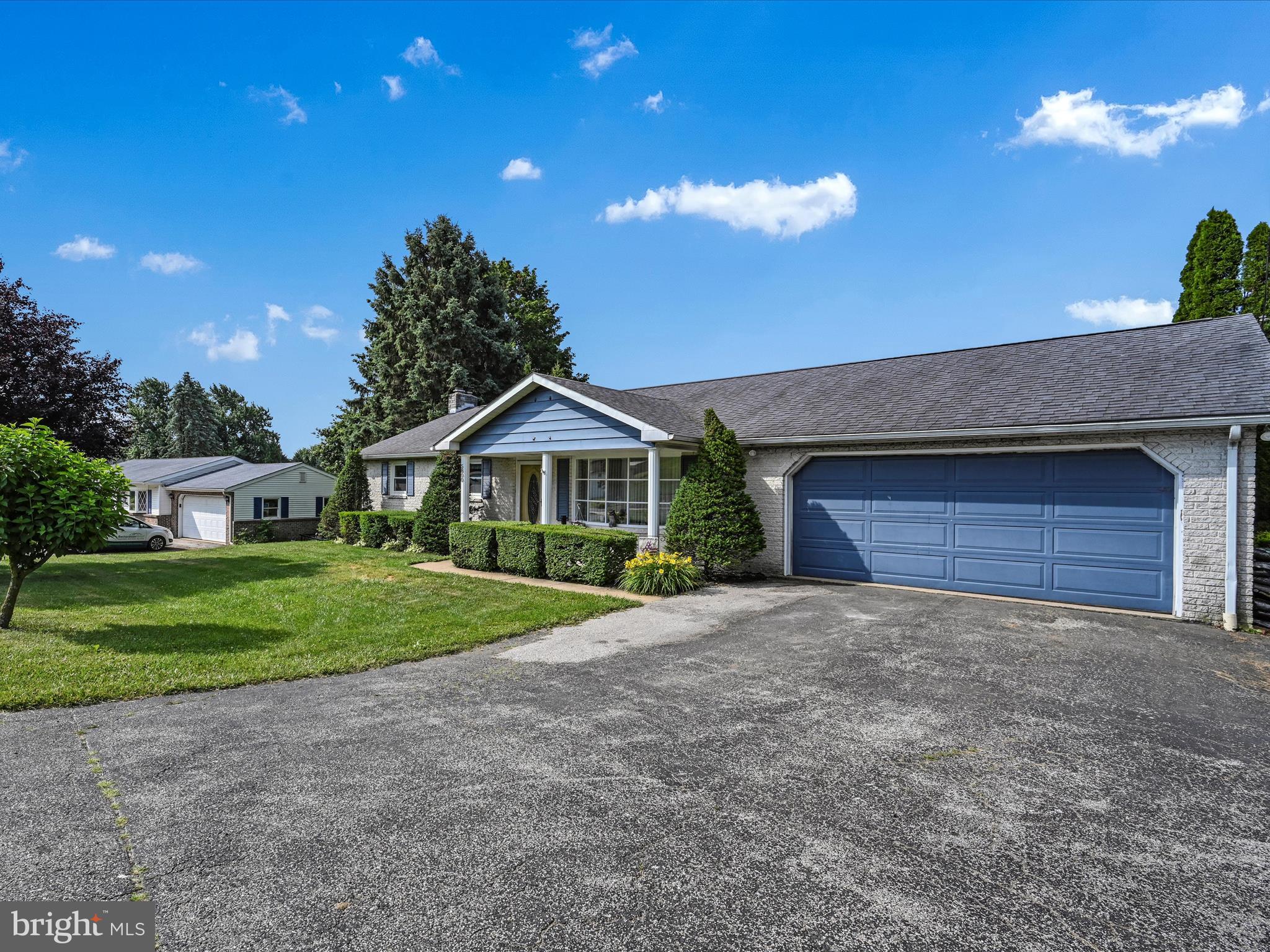 5800 Yorkana Road York, PA 17406 - Photo 2 of 30 Front