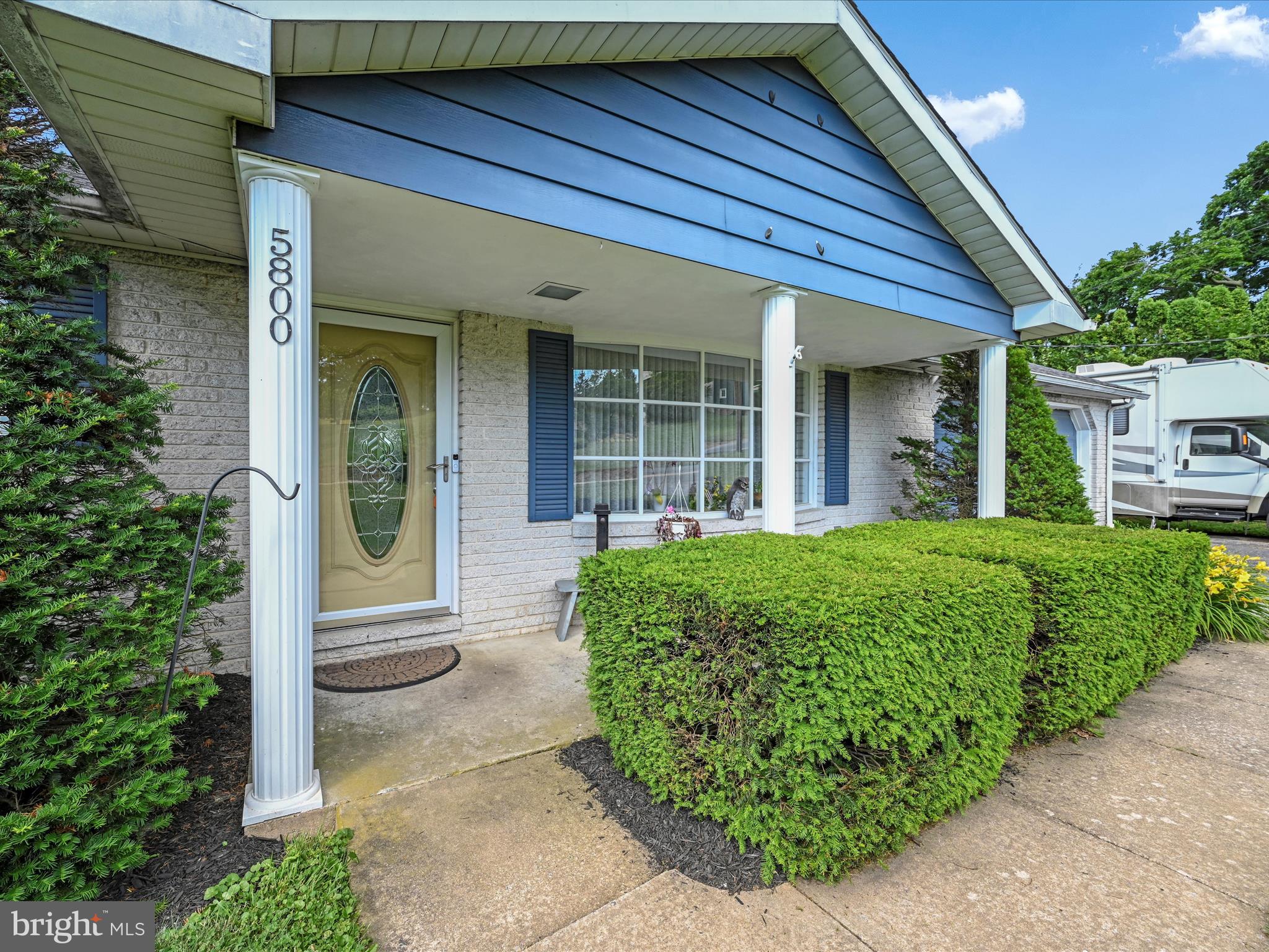 5800 Yorkana Road York, PA 17406 - Photo 3 of 30 Front