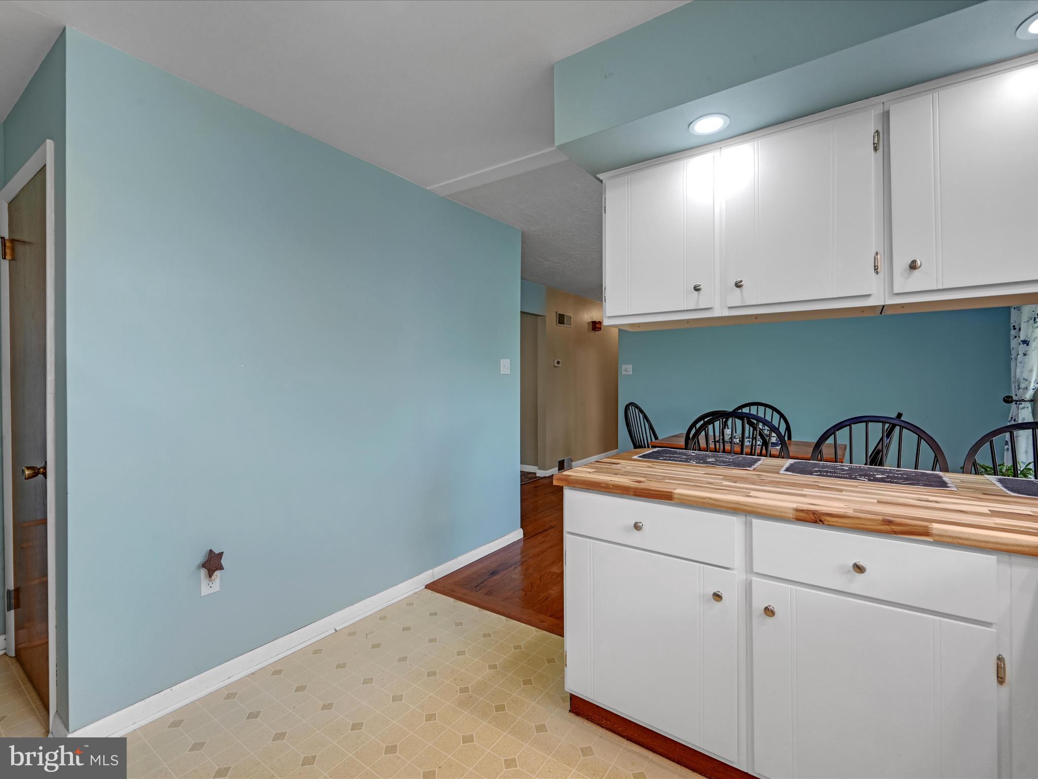 5800 Yorkana Road York, PA 17406 - Photo 8 of 30 Kitchen