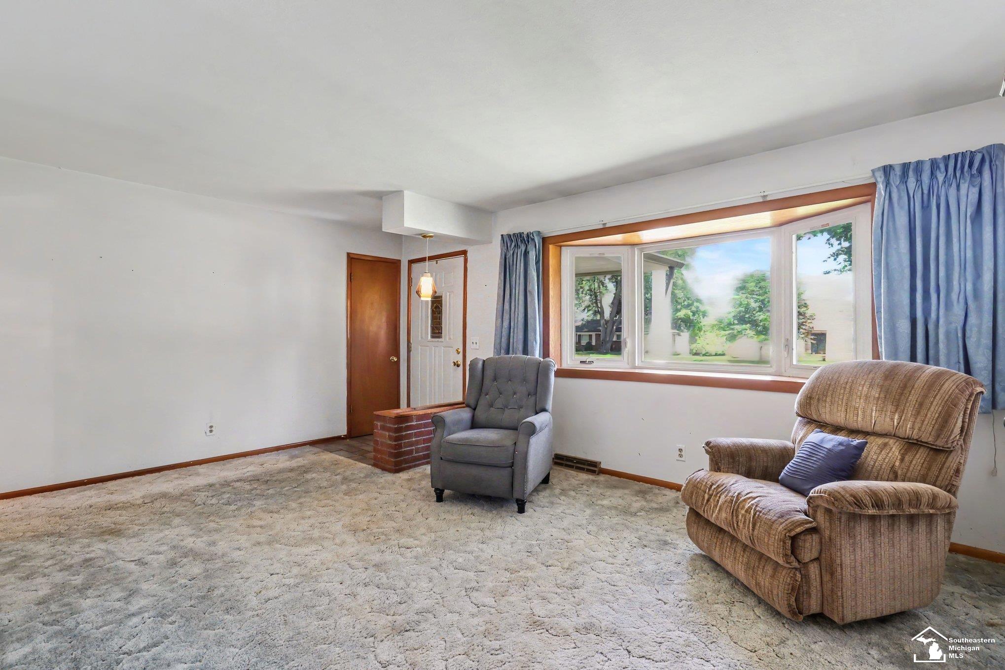 7441 Indian Road Temperance, MI 48182 - Photo 4 of 27