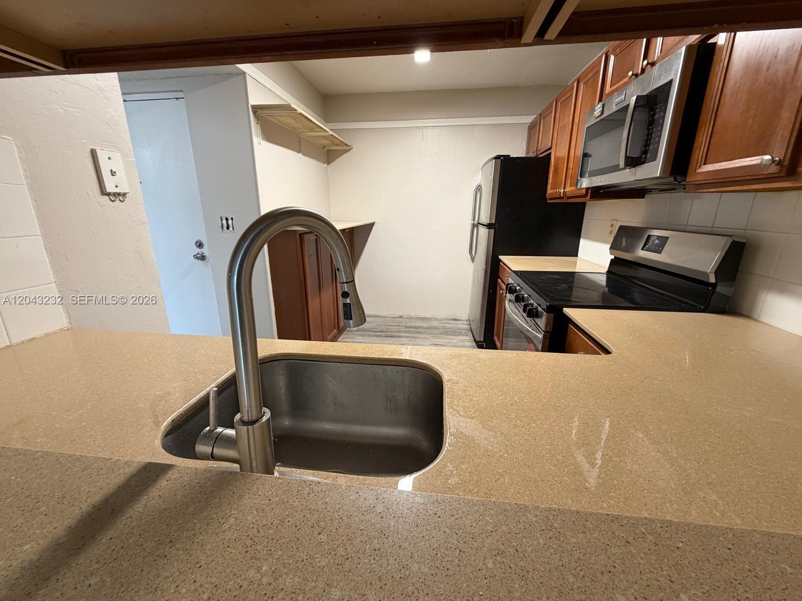 3400 Foxcroft Road, Unit 215 Miramar, FL 33025 - Photo 6 of 29